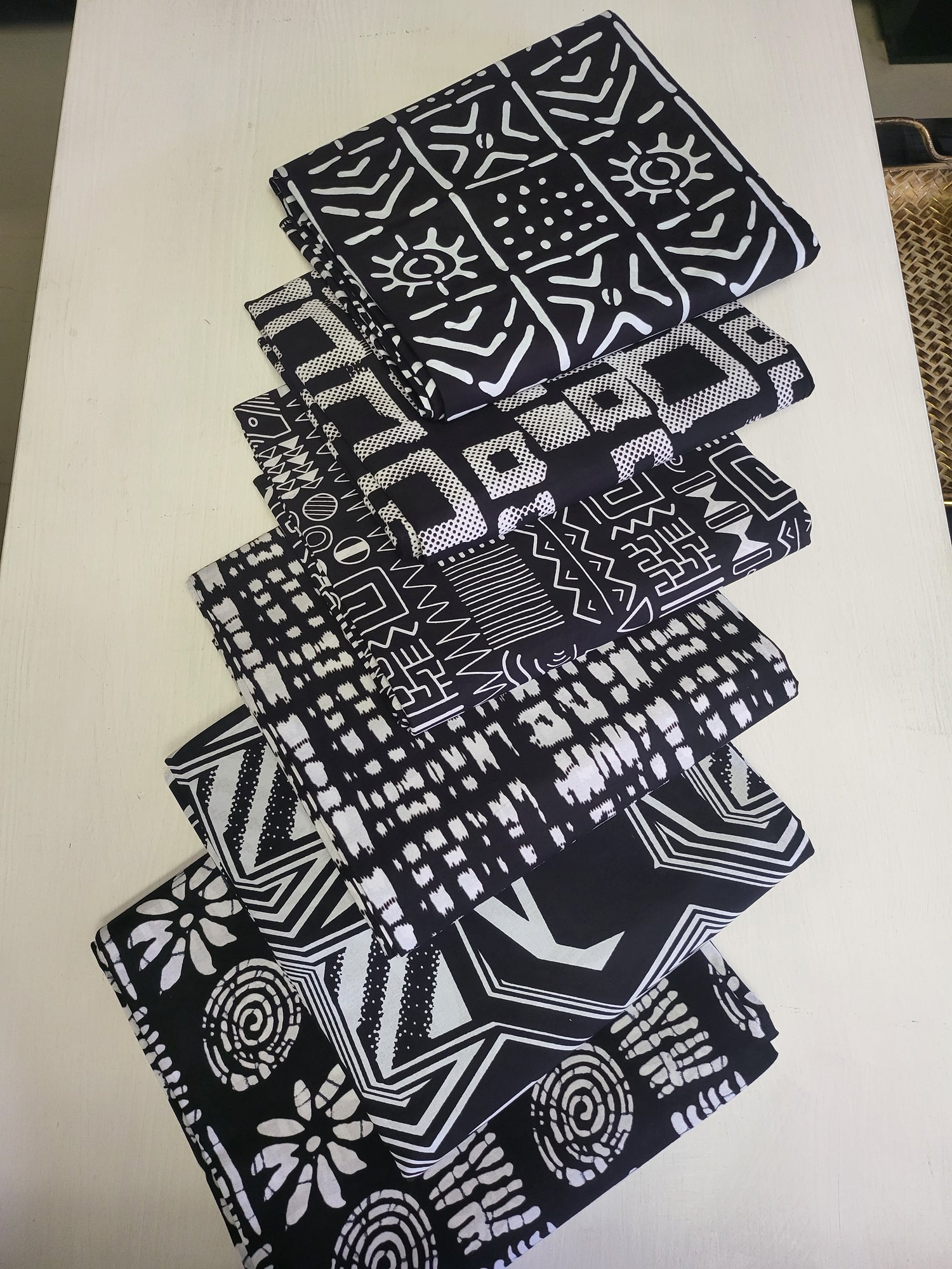 Monochrome