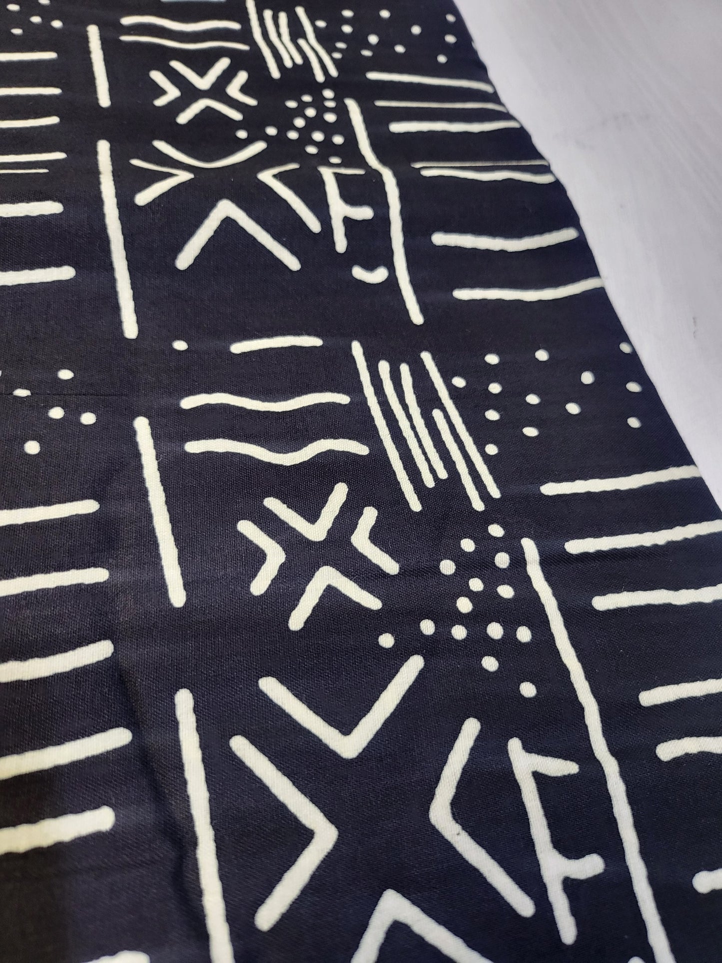 P345 Black and cream