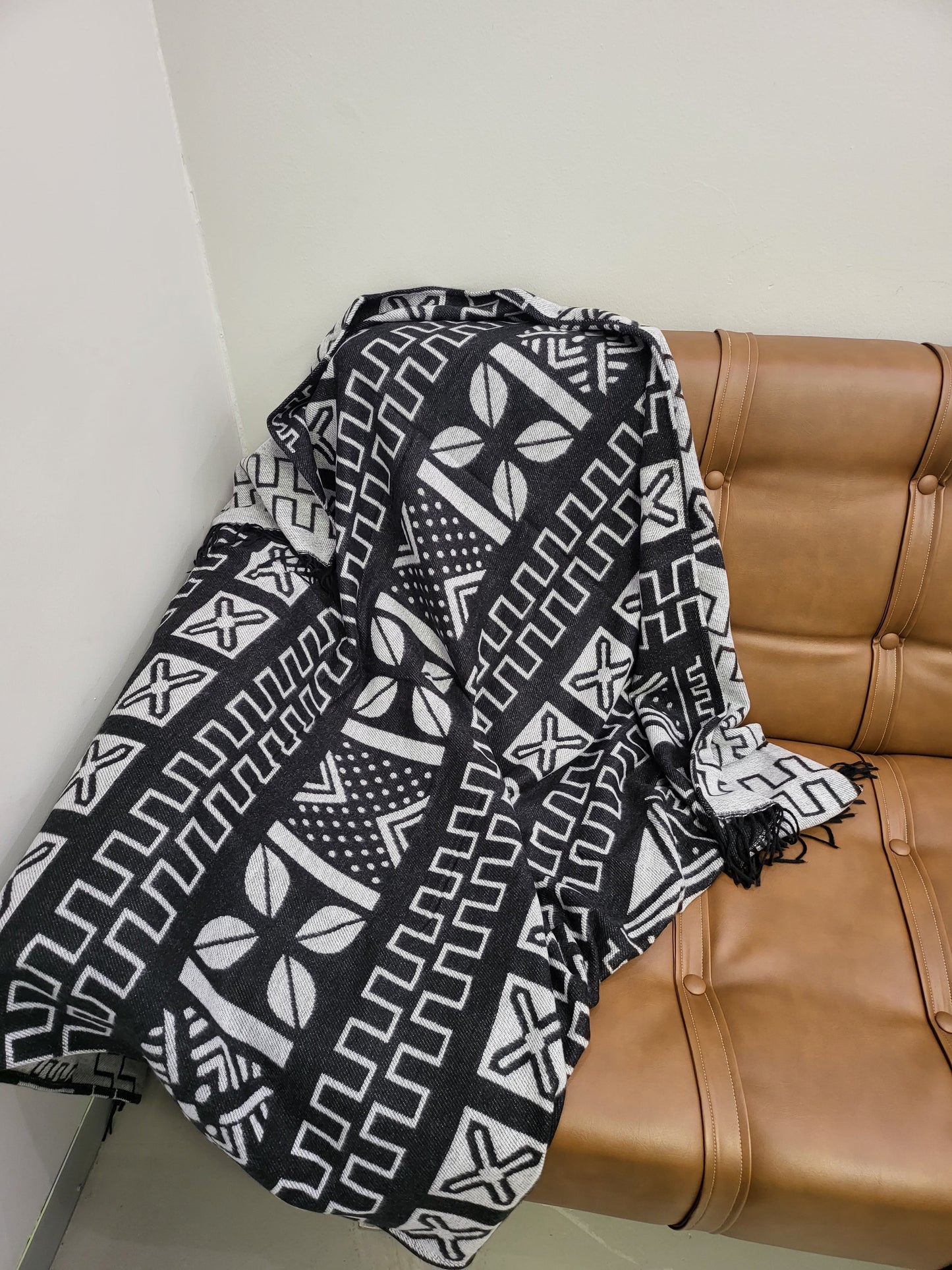 Mud cloth throw - Black