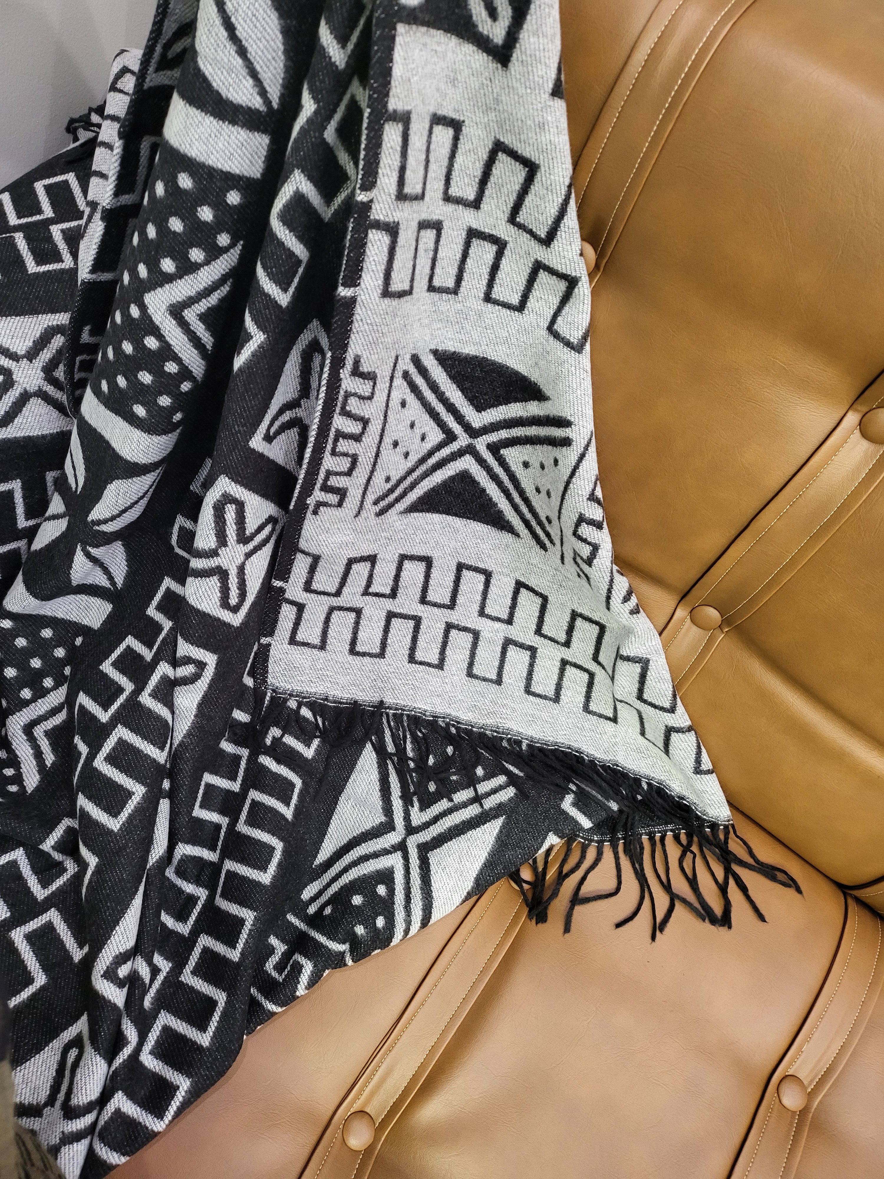 Mud cloth throw - Black